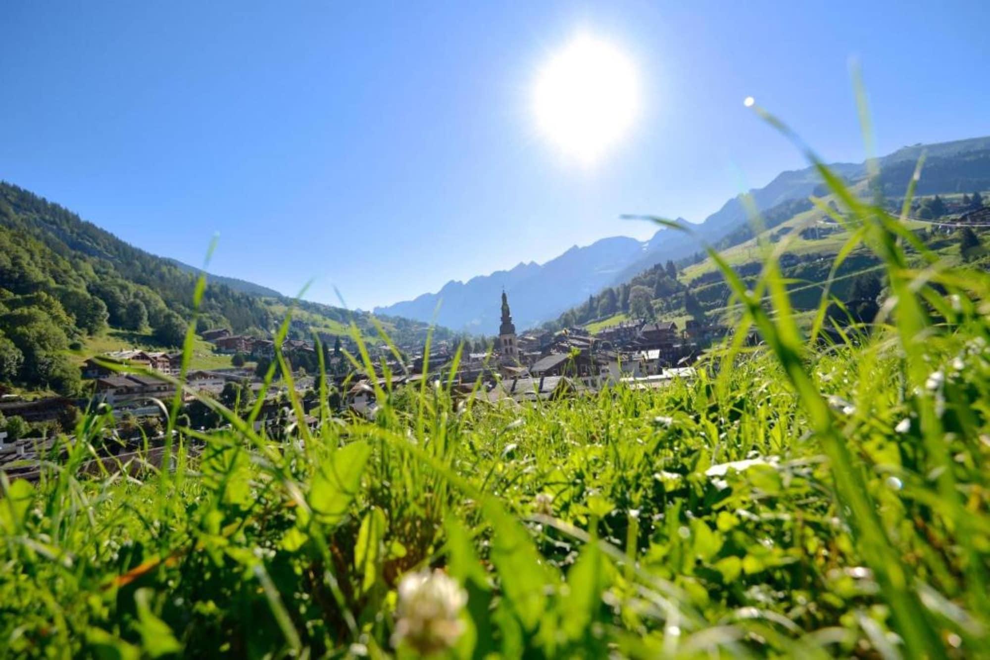 Hotel Alpen Roc La Clusaz Exteriör bild