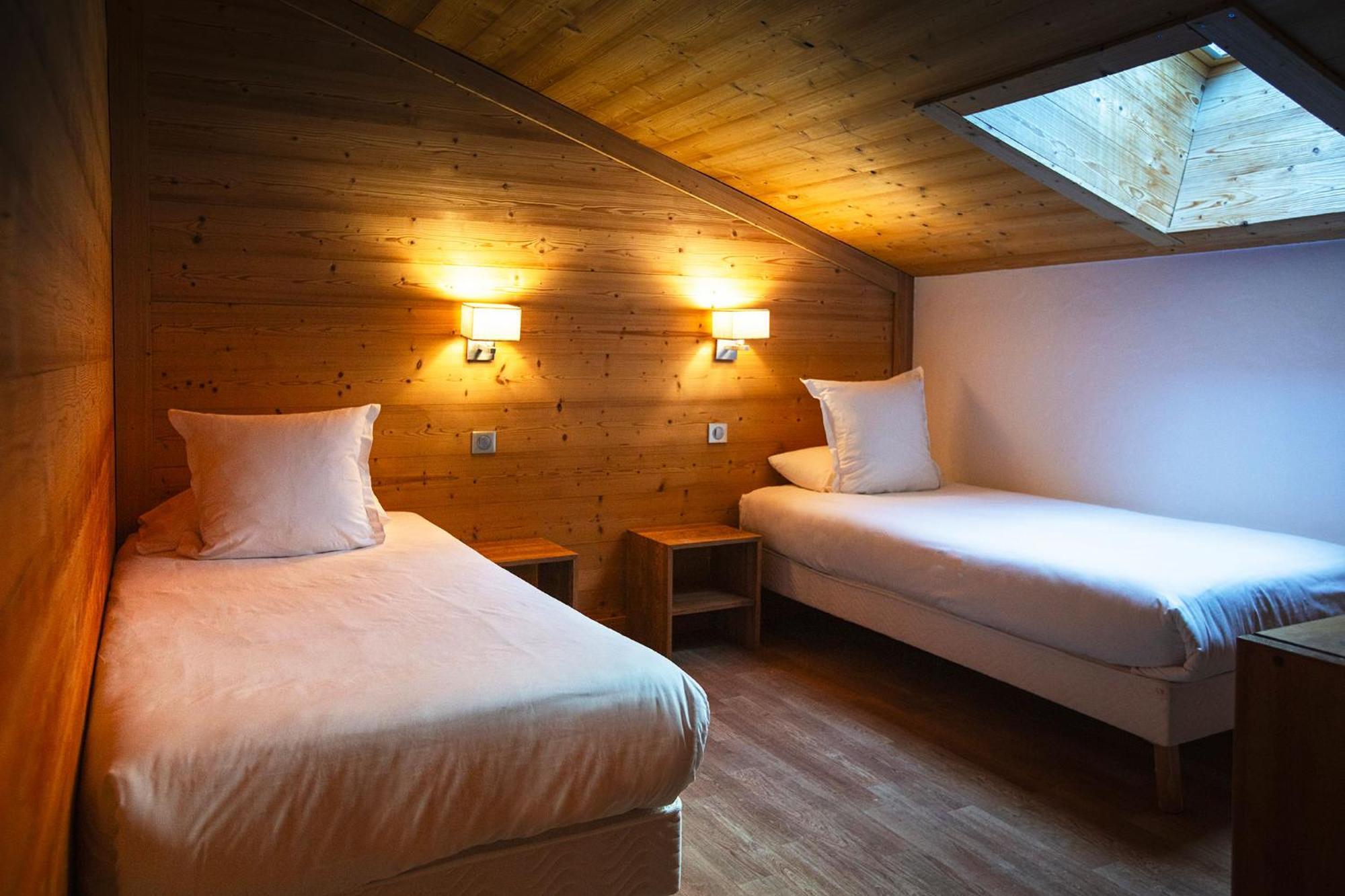 Hotel Alpen Roc La Clusaz Exteriör bild