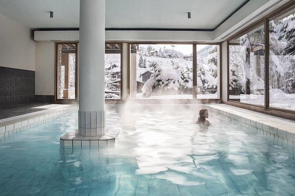 Hotel Alpen Roc La Clusaz Exteriör bild