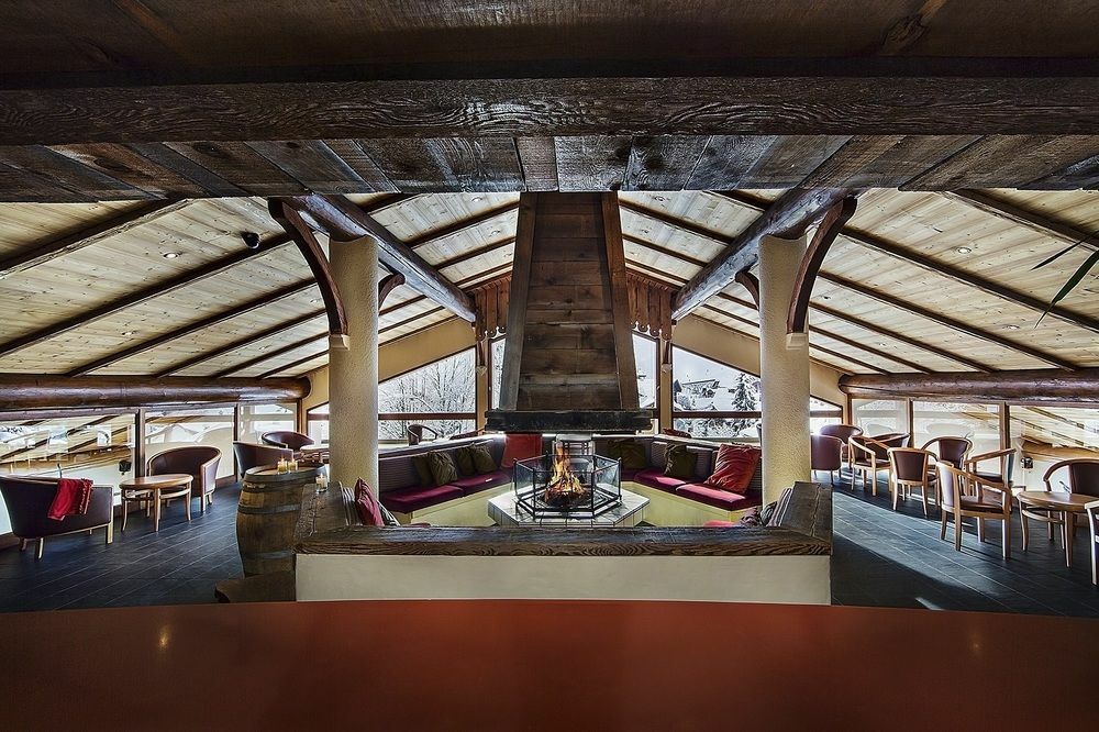 Hotel Alpen Roc La Clusaz Exteriör bild